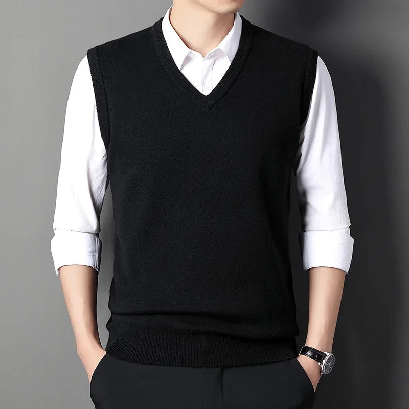 Men's Solid Color Sweater Vest Casual Fashion Warm Top for All Seasons Comfortable Breathable Layering Essential